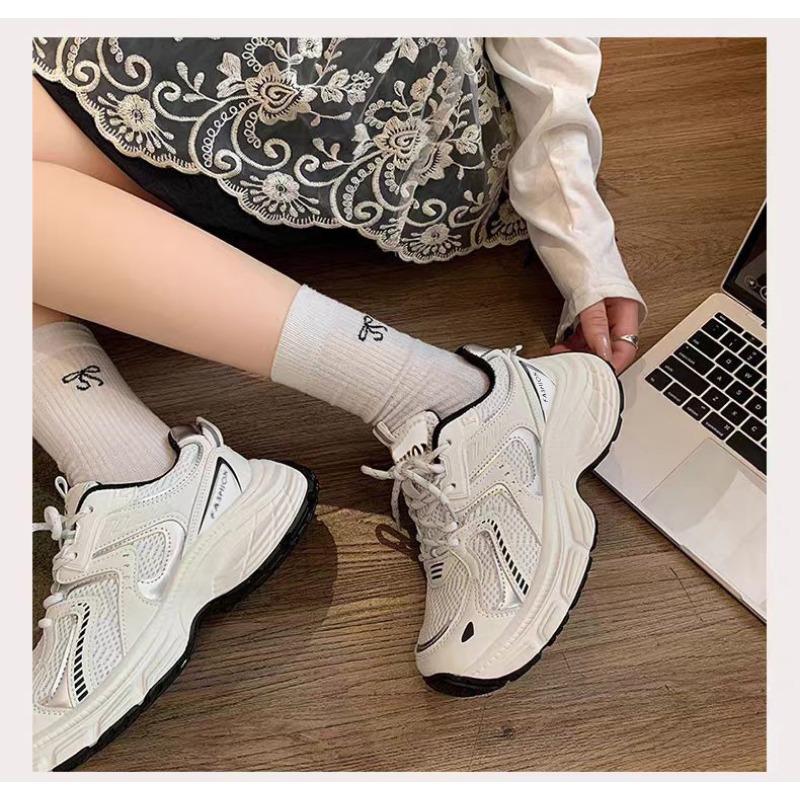 Sepatu Sneakers Wanita Musim S - Guipure Lace Panel ulasan dan harga